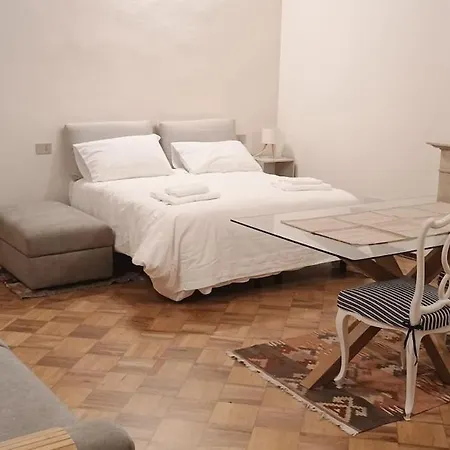 Fuoriporta Affitti Brevi - L'appartamento Della Musica Парма